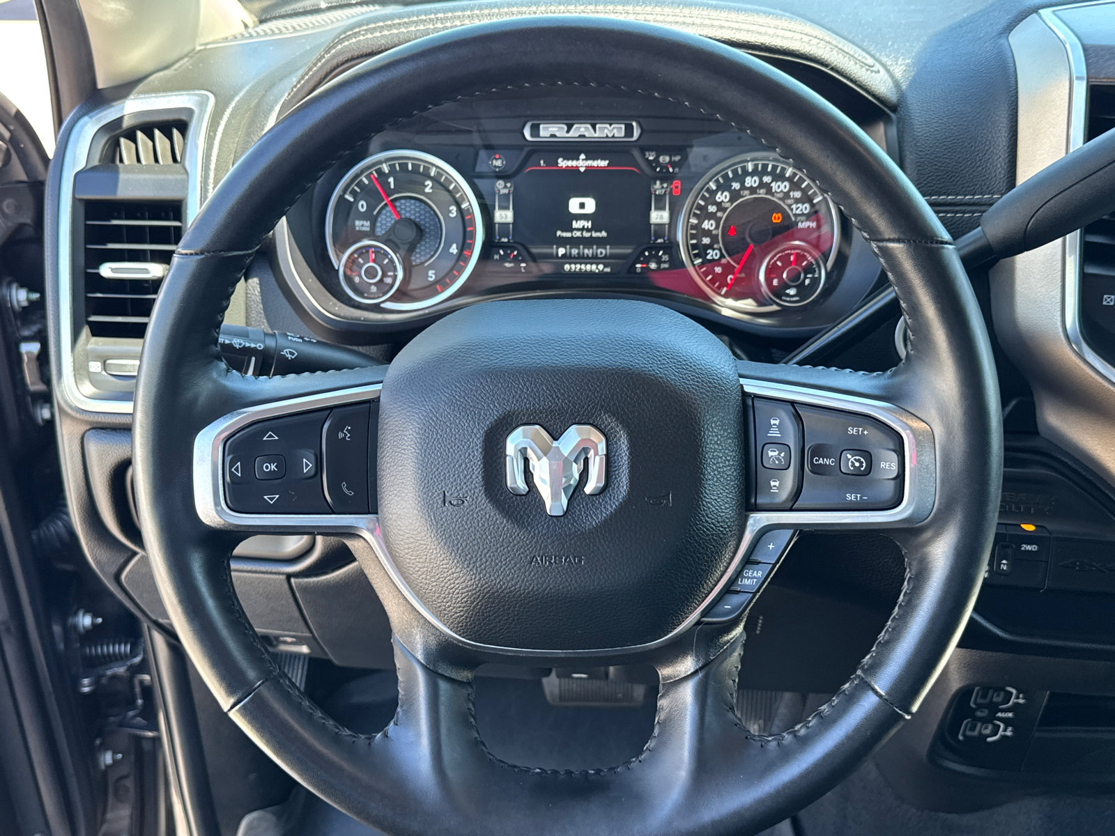 Used 2024 RAM 2500 Laramie w/ Safety Group AWD/4WD image 16