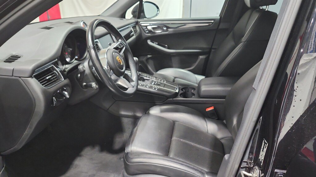 Used 2017 Porsche Macan S AWD/4WD image 25