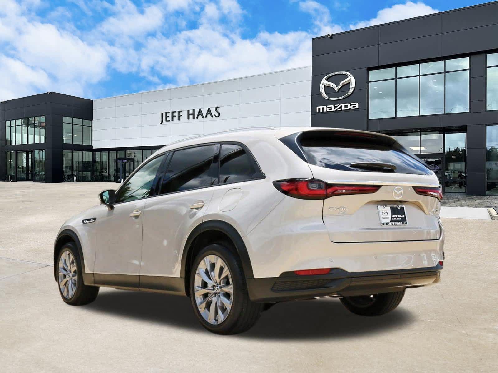 Used 2026 MAZDA CX-90 3.3 Turbo w/ Preferred Package AWD/4WD image 2