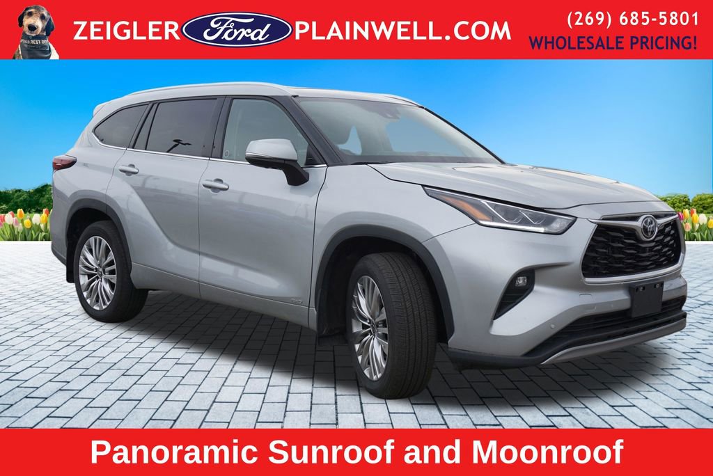 Used 2025 Toyota Highlander Platinum image 7