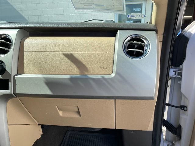 Used 2012 Ford F150 Lariat w/ Lariat Chrome Pkg image 32