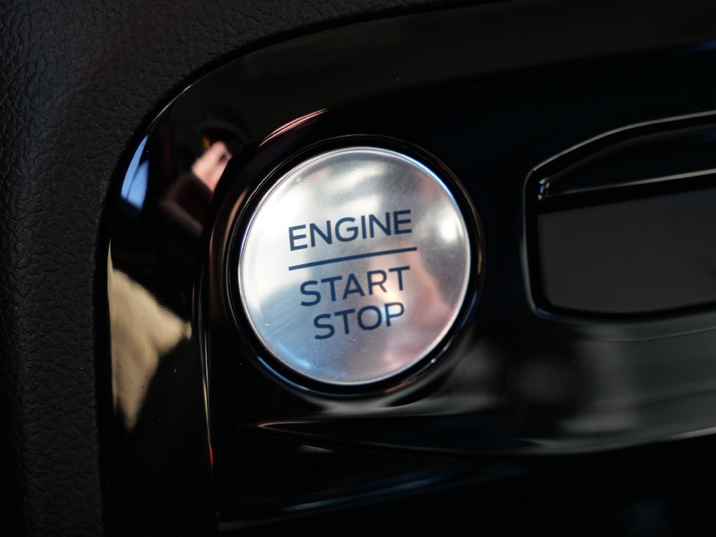 Certified 2025 Ford Escape Platinum AWD/4WD image 21