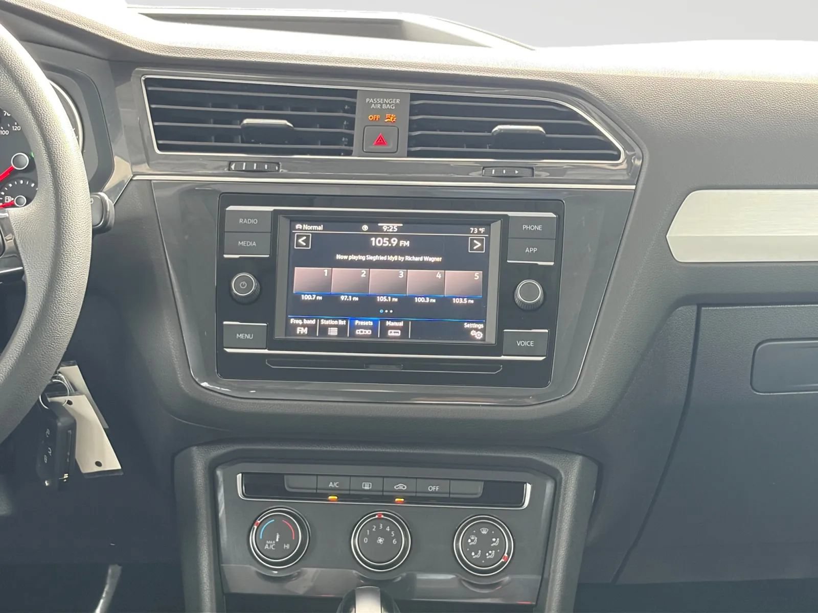 Used 2020 Volkswagen Tiguan S w/ 3rd Row Seat Package AWD/4WD image 25