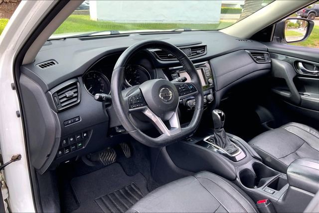 Used 2019 Nissan Rogue SL AWD/4WD image 14