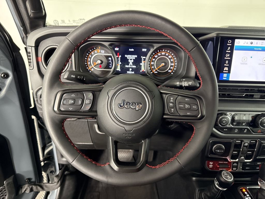 Used 2024 Jeep Gladiator Rubicon w/ Convenience Group image 21