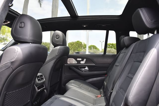 Used 2025 Mercedes-Benz GLS 63 AMG 4MATIC image 25