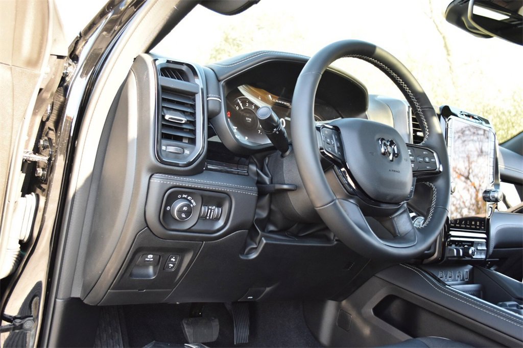 New 2026 RAM 1500 Limited w/ Trailer Tow Group image 13