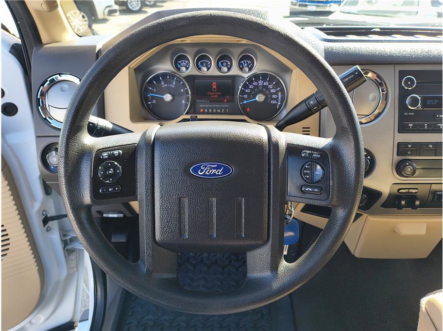 Used 2016 Ford F250 XLT w/ XLT Premium Package image 6