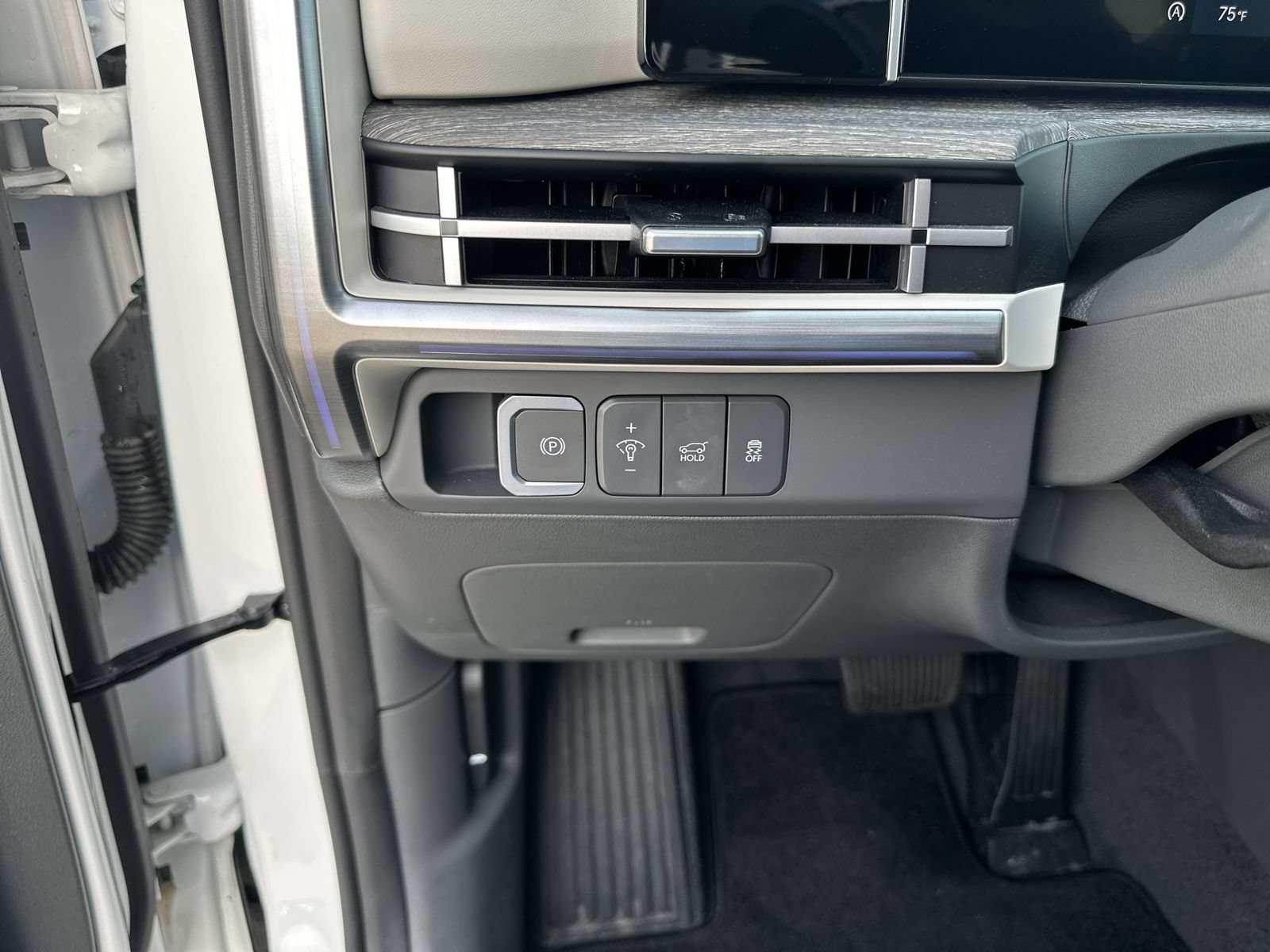 Used 2025 Hyundai Santa Fe Calligraphy AWD/4WD image 18