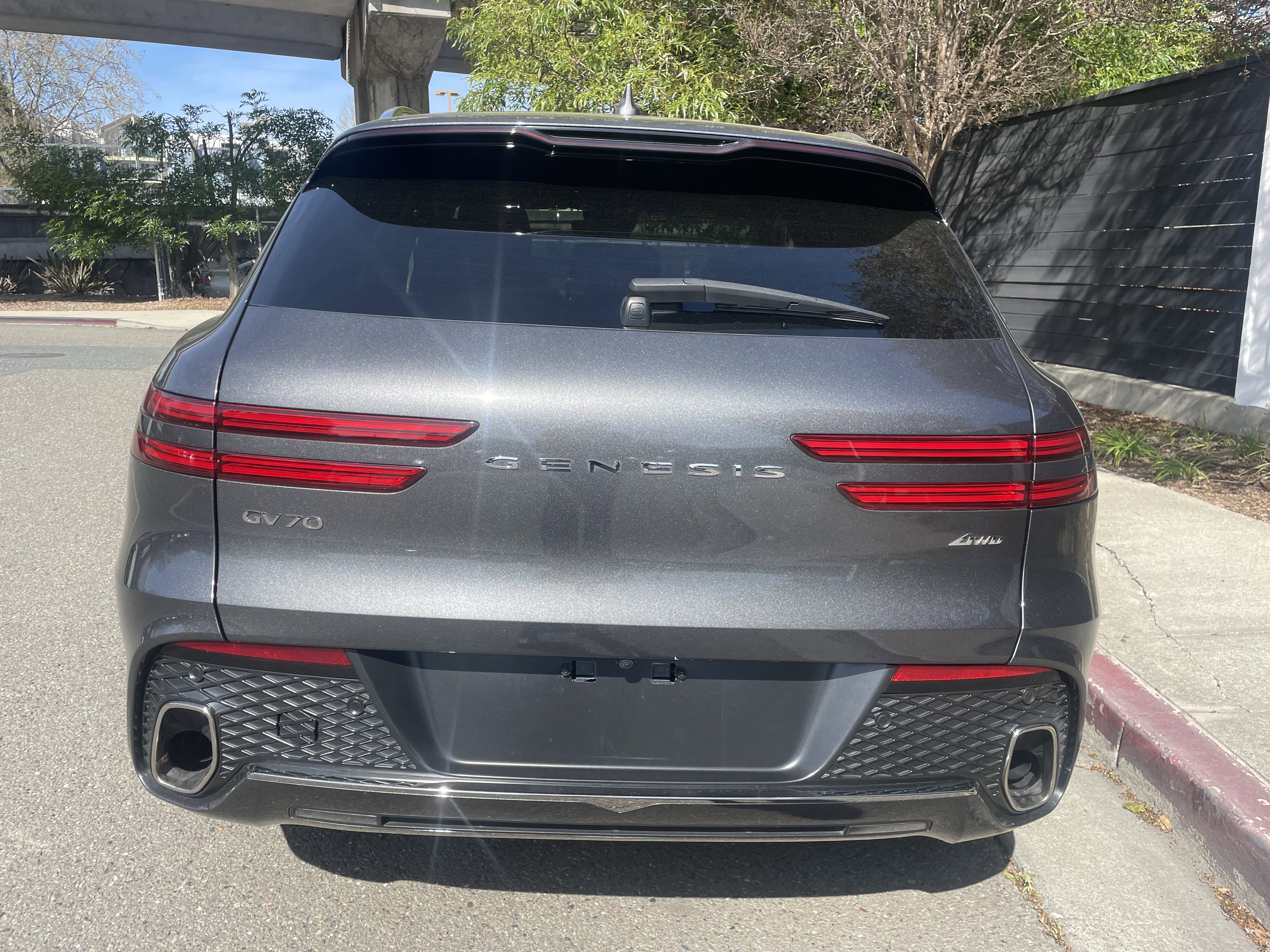 Used 2022 Genesis GV70 2.5T w/ Advanced Package image 15