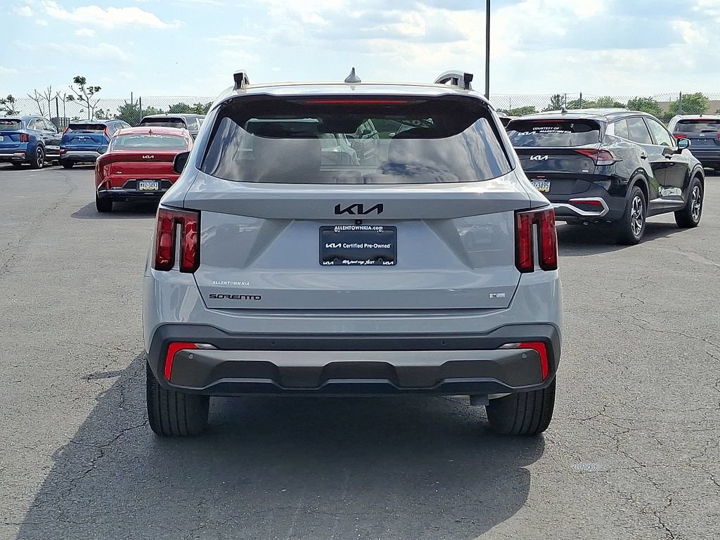 Certified 2025 Kia Sorento X-Line EX AWD/4WD image 5