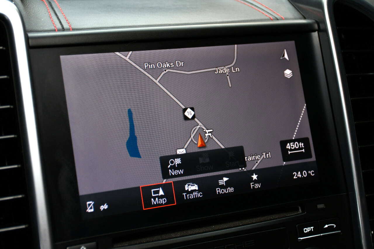 Used 2017 Porsche Cayenne GTS image 52