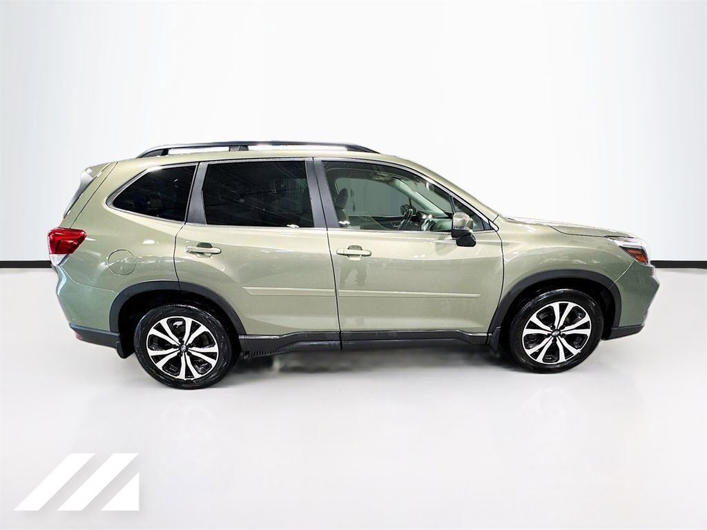 Used 2021 Subaru Forester Limited image 4