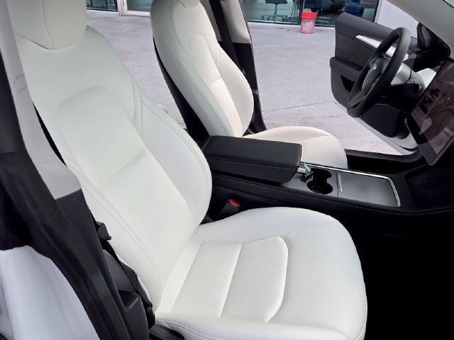 Used 2023 Tesla Model 3 Standard Range RWD image 23