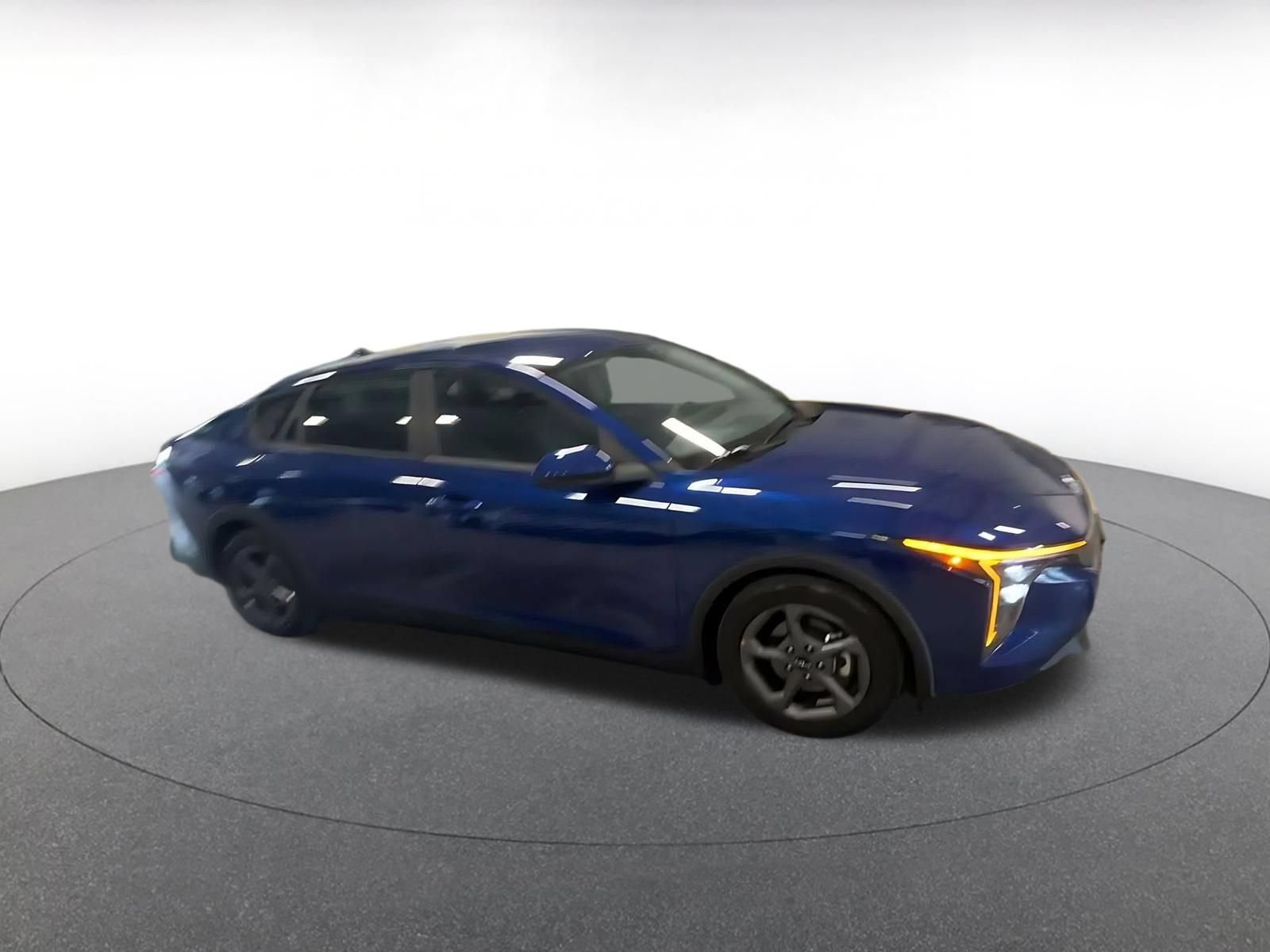 Used 2025 Kia K4 FWD image 2