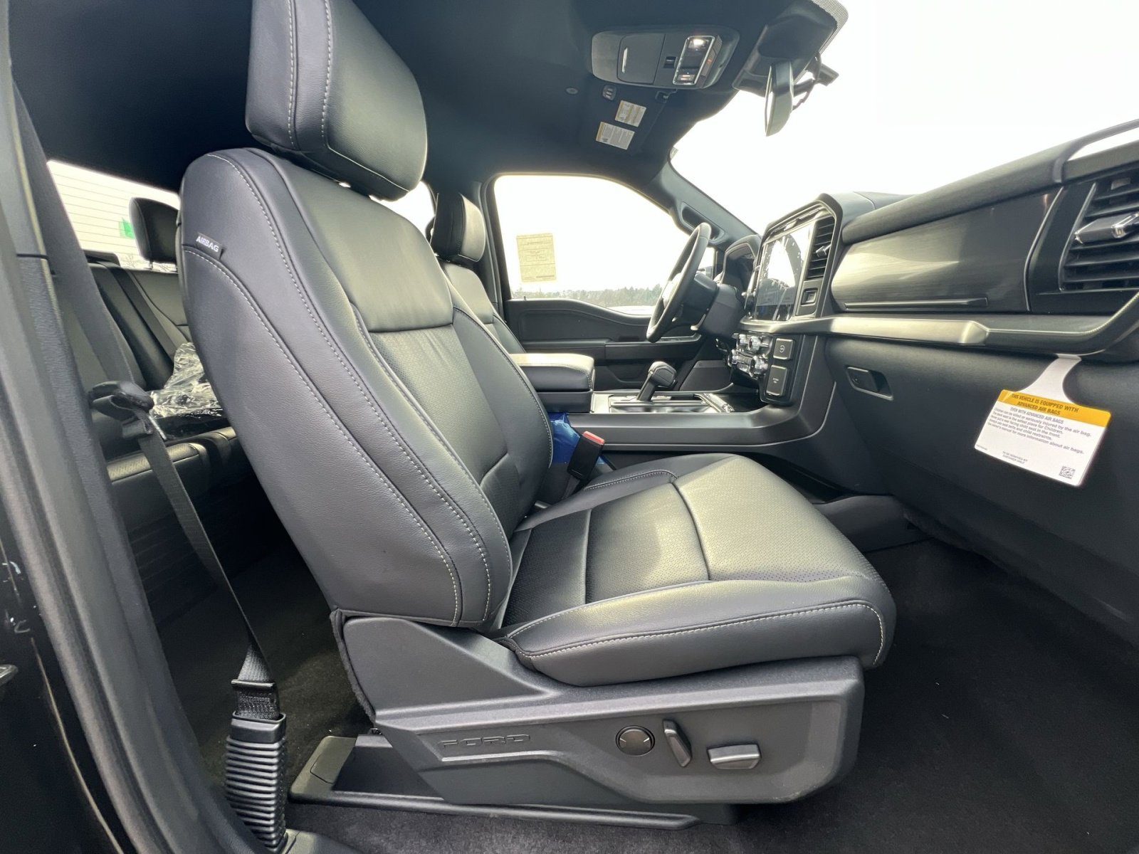 New 2026 Ford F150 Lariat w/ Equipment Group 501A Mid image 26