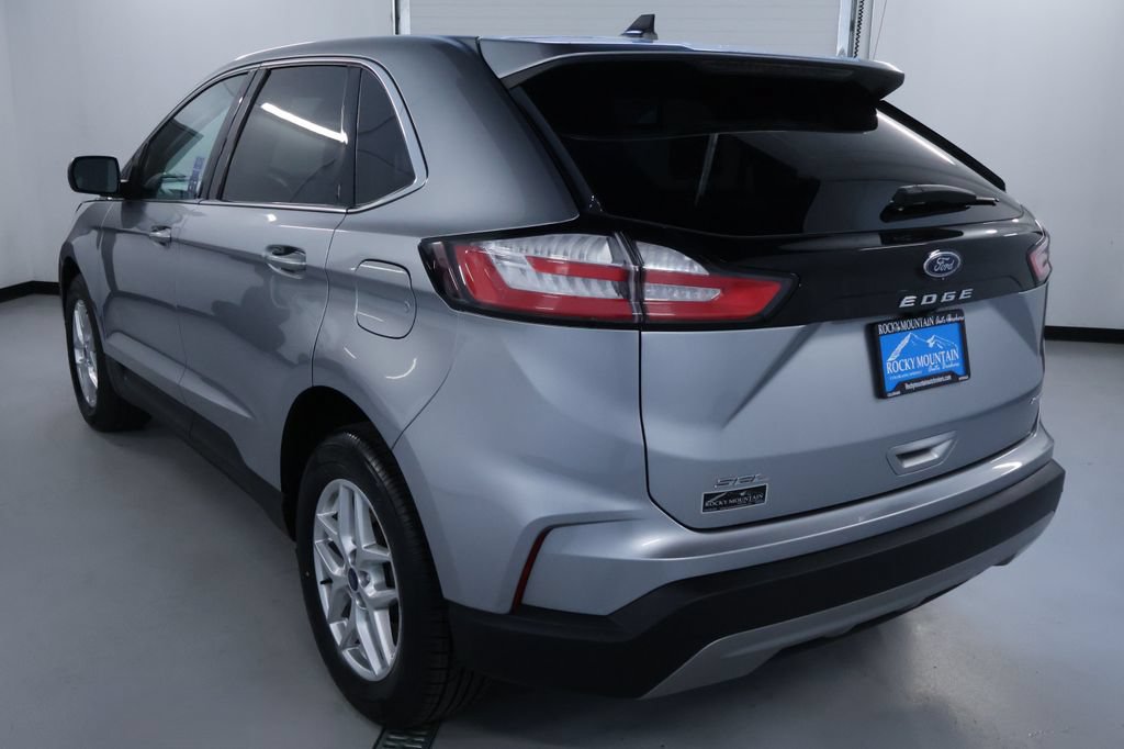 Used 2022 Ford Edge SEL w/ Convenience Package AWD/4WD image 5