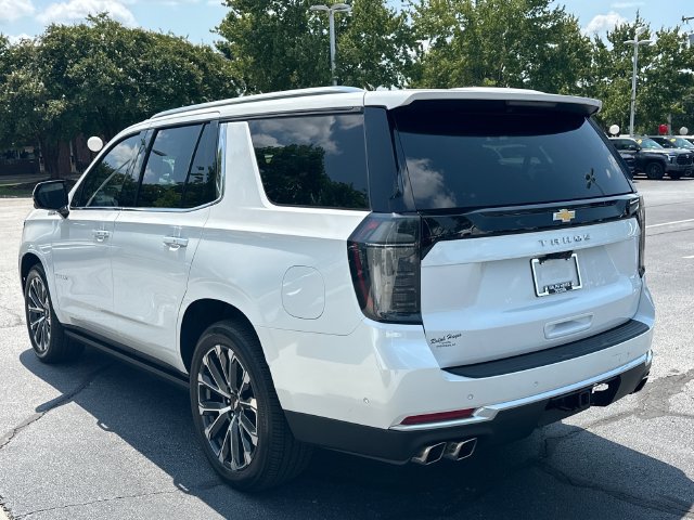 Used 2025 Chevrolet Tahoe High Country AWD/4WD image 7
