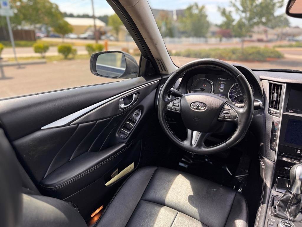 Used 2017 INFINITI Q50 2.0t w/ Moonroof Package AWD/4WD image 10