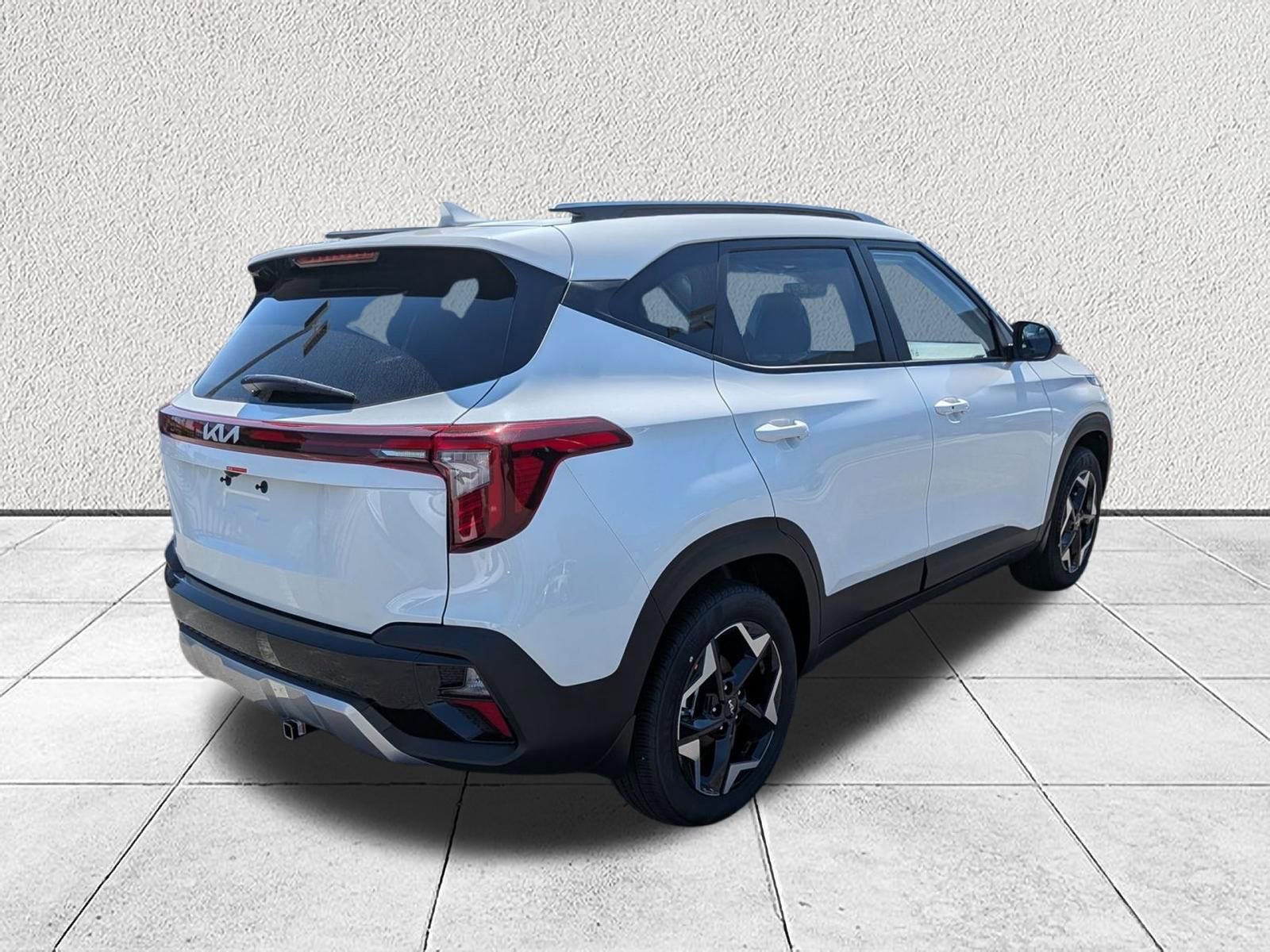 New 2026 Kia Seltos S FWD image 3