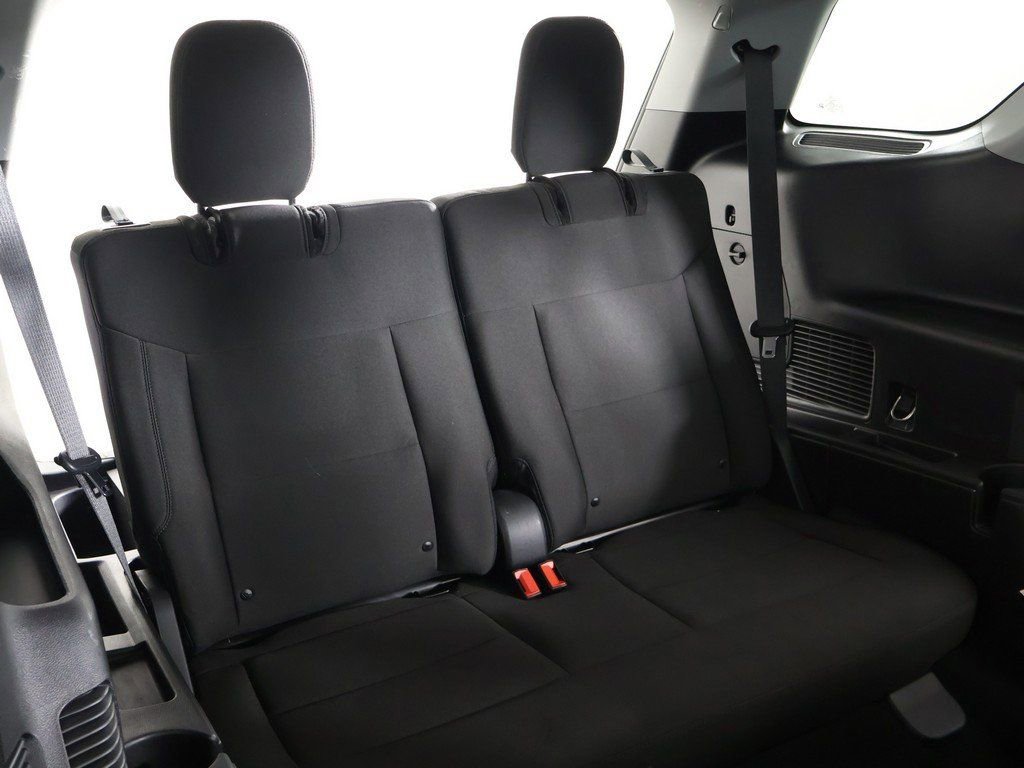 Used 2020 Ford Explorer XLT w/ Comfort Package image 38