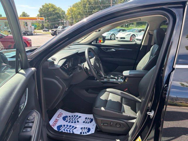 Used 2021 Buick Envision Essence AWD/4WD image 16