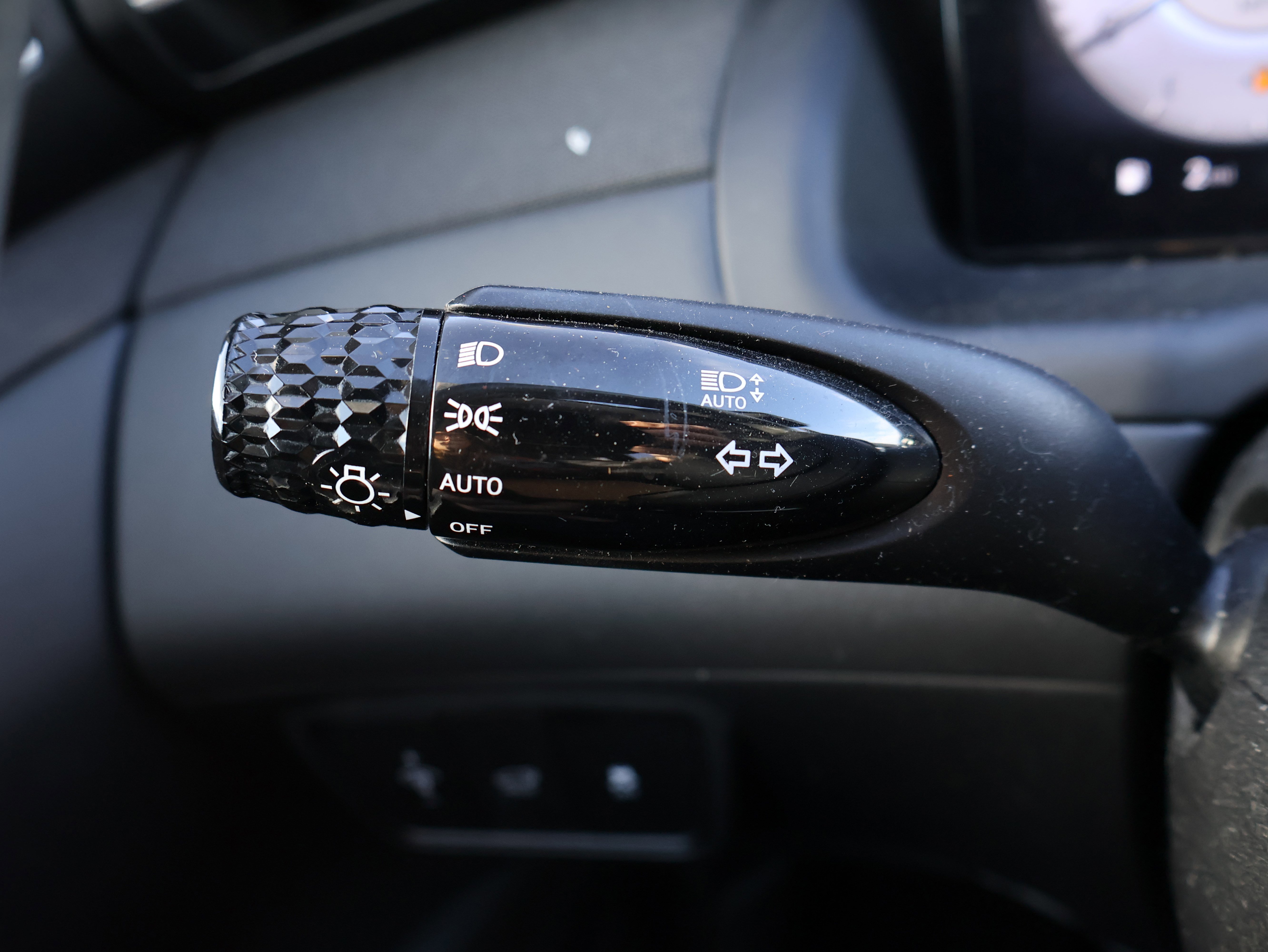 Used 2023 Hyundai Tucson Limited w/ Cargo Package image 32