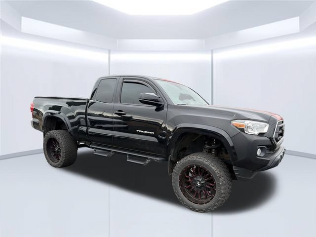 Used 2021 Toyota Tacoma SR5 w/ SR5 Appearance Package (SM) AWD/4WD image 8