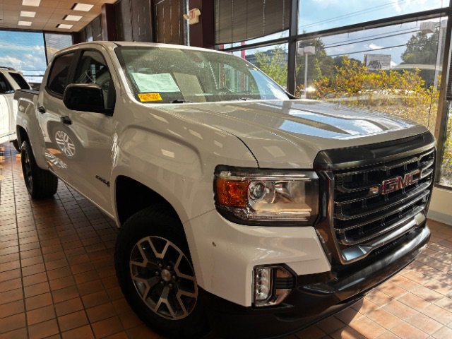 Used 2022 GMC Canyon AT4 AWD/4WD image 1