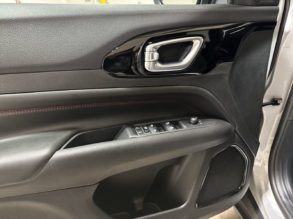 New 2026 Jeep Compass Trailhawk AWD/4WD image 19