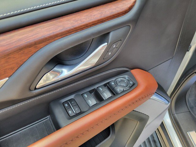 Used 2023 GMC Yukon Denali Ultimate w/ LPO, Floor Liner Package image 31