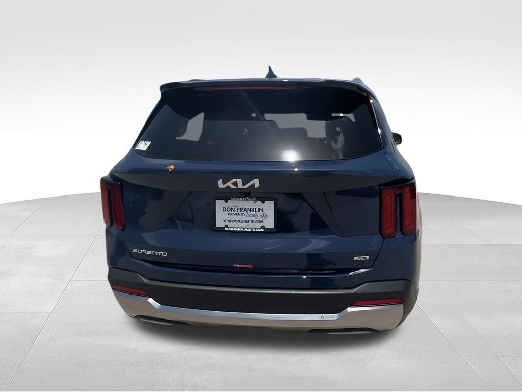 New 2026 Kia Sorento S AWD/4WD image 7