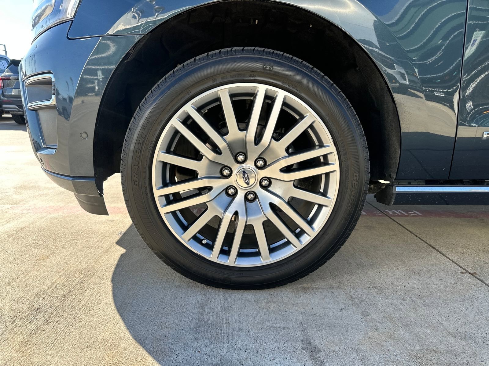 Used 2024 Ford Expedition Max Platinum image 27