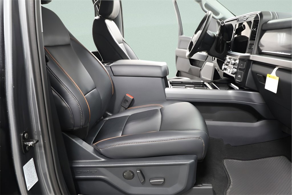New 2026 Ford F350 Lariat w/ Black Appearance Package image 29