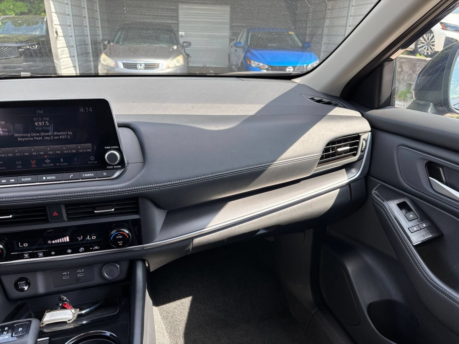 Used 2026 Nissan Rogue SV FWD image 36