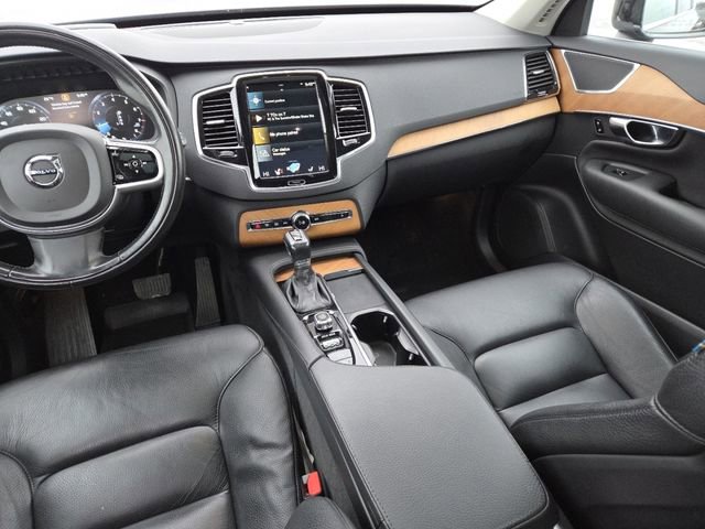 Used 2021 Volvo XC90 T6 Momentum w/ Advanced Package image 33