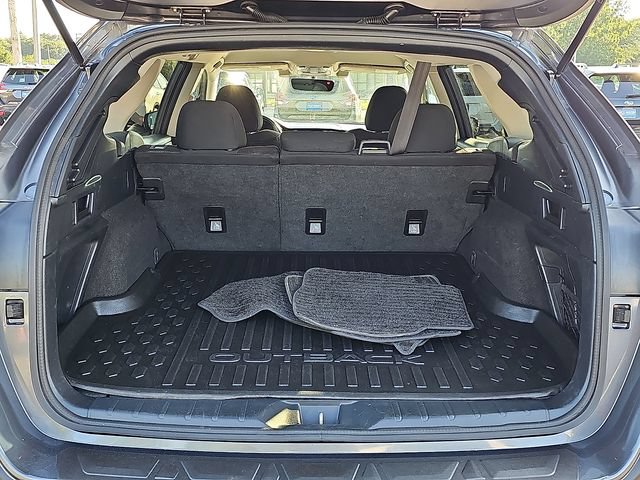Used 2022 Subaru Outback Premium AWD/4WD image 29