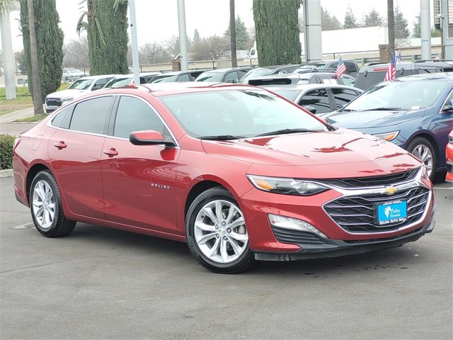 Used 2022 Chevrolet Malibu LT w/ Leather Package image 2