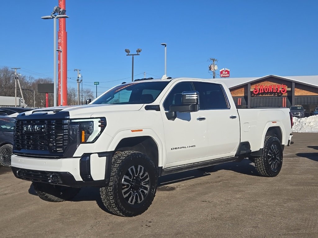 Used 2024 GMC Sierra 3500 Denali Ultimate image 3