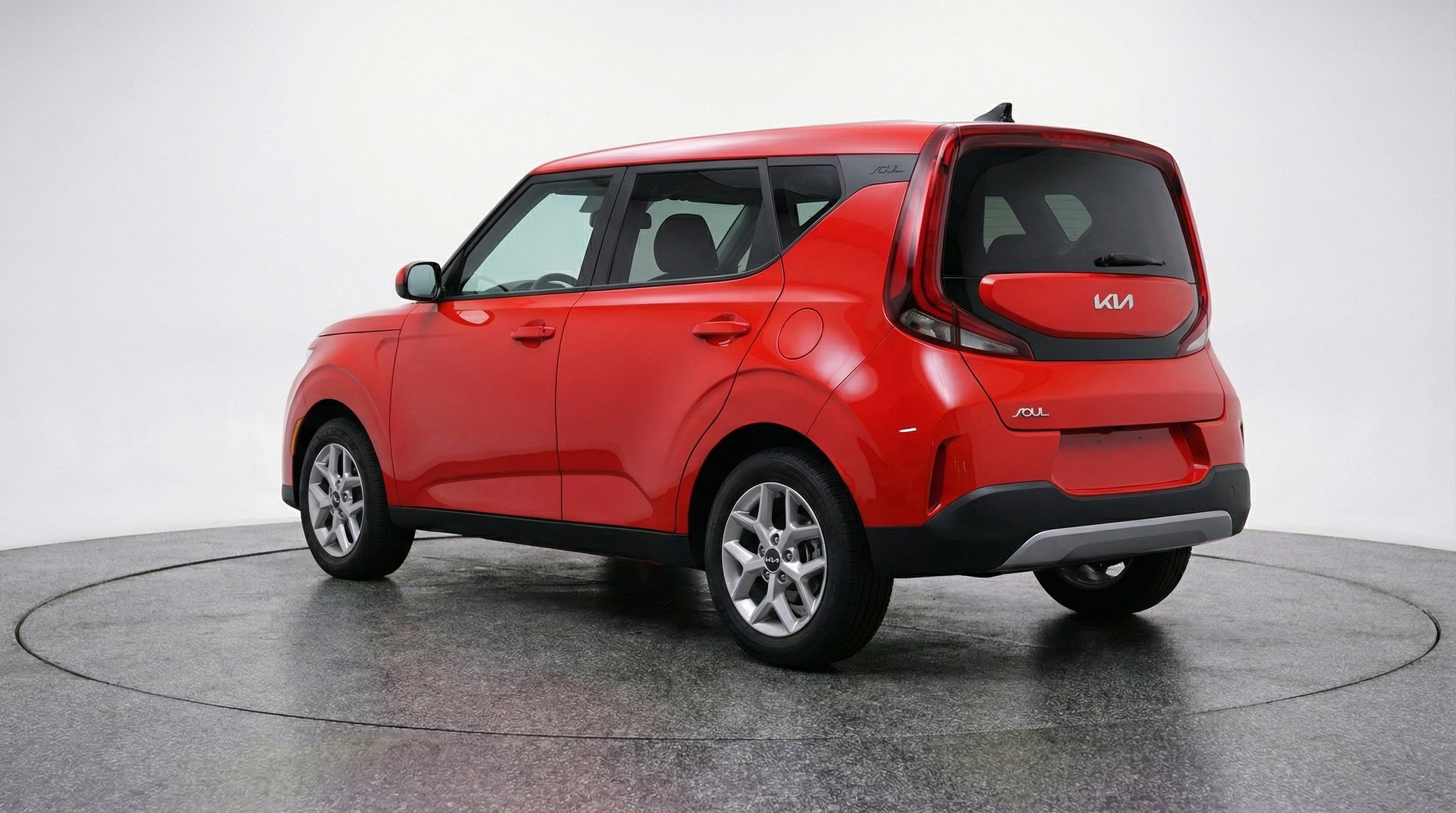 Used 2025 Kia Soul LX w/ LX Technology Package image 6