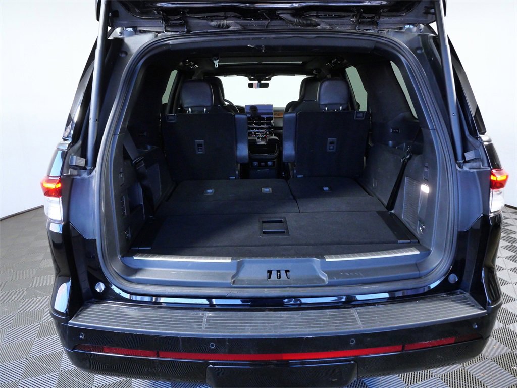 Certified 2024 Lincoln Navigator Black Label image 10