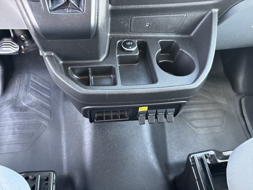 Used 2018 Ford Transit 250 148 Low Roof RWD image 18