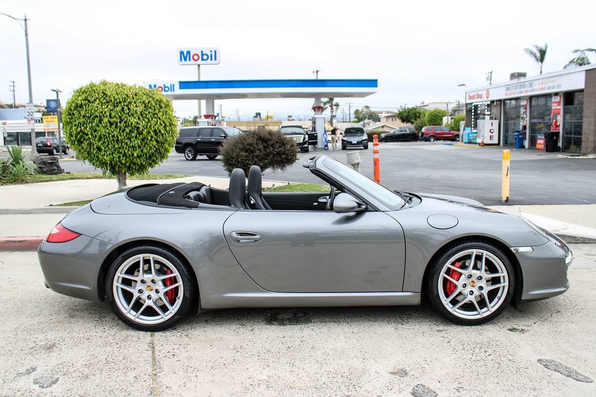 Used 2010 Porsche 911 Carrera S RWD image 7