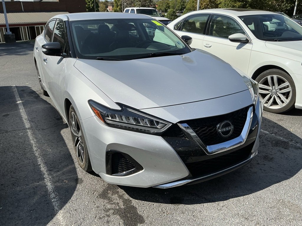 Used 2023 Nissan Maxima SV w/ Floor Mat Group