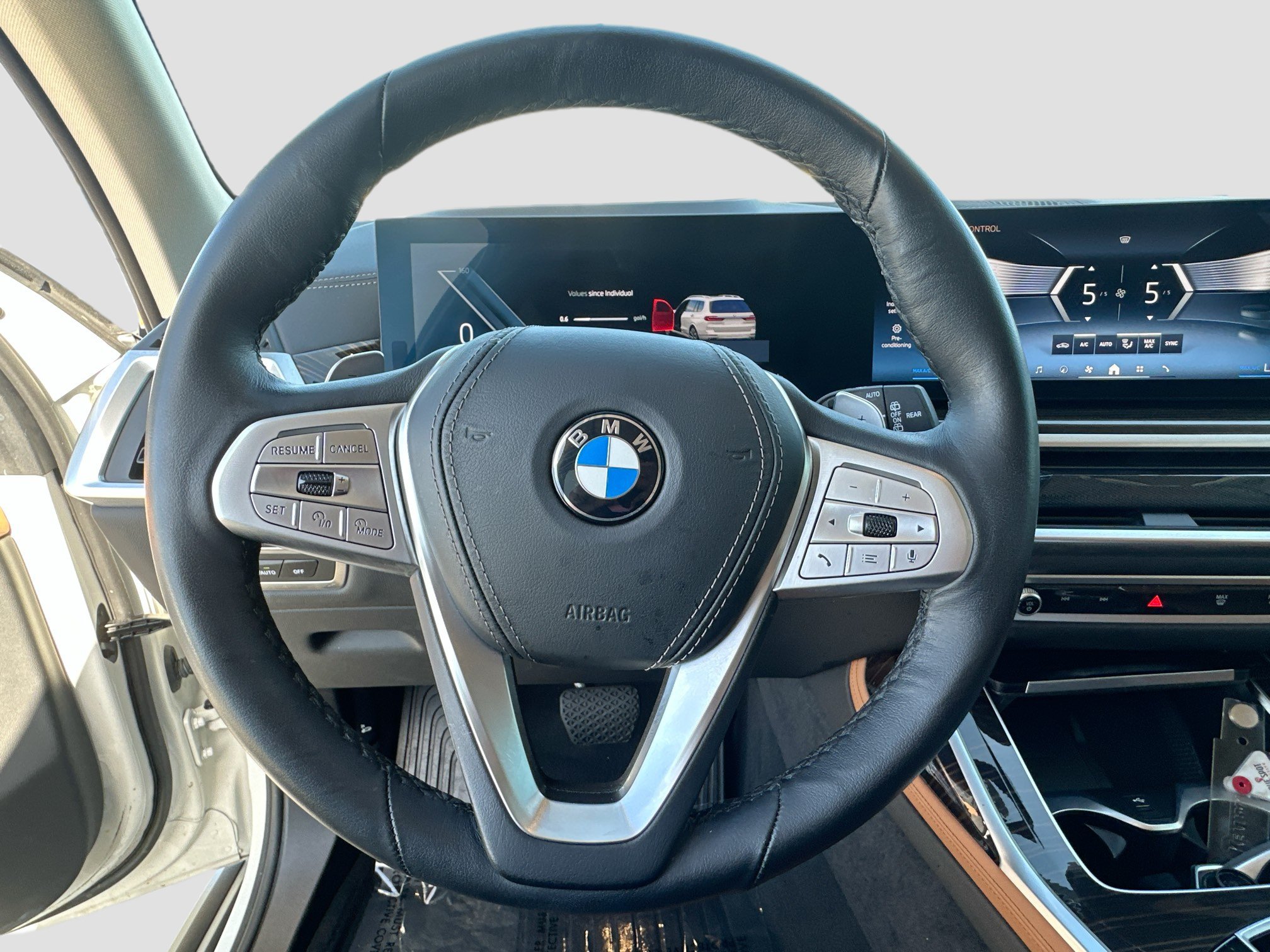 Used 2026 BMW X7 xDrive40i AWD/4WD image 10