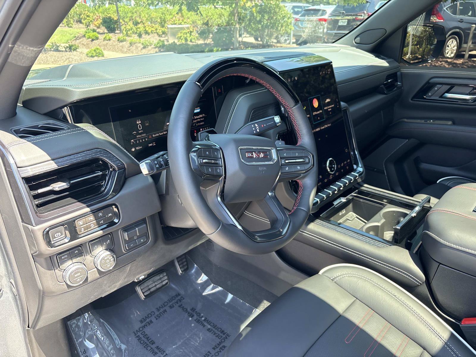 Used 2026 GMC Yukon AT4 Ultimate w/ LPO, Floor Liner Package AWD/4WD image 18