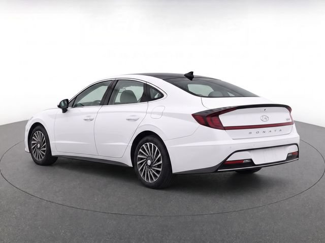 Certified 2023 Hyundai Sonata Limited w/ Cargo Package FWD image 7