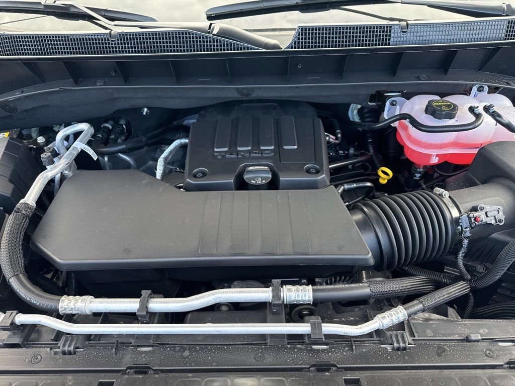 Used 2025 Chevrolet Silverado 1500 Custom w/ Turbomax Blackout Package image 34