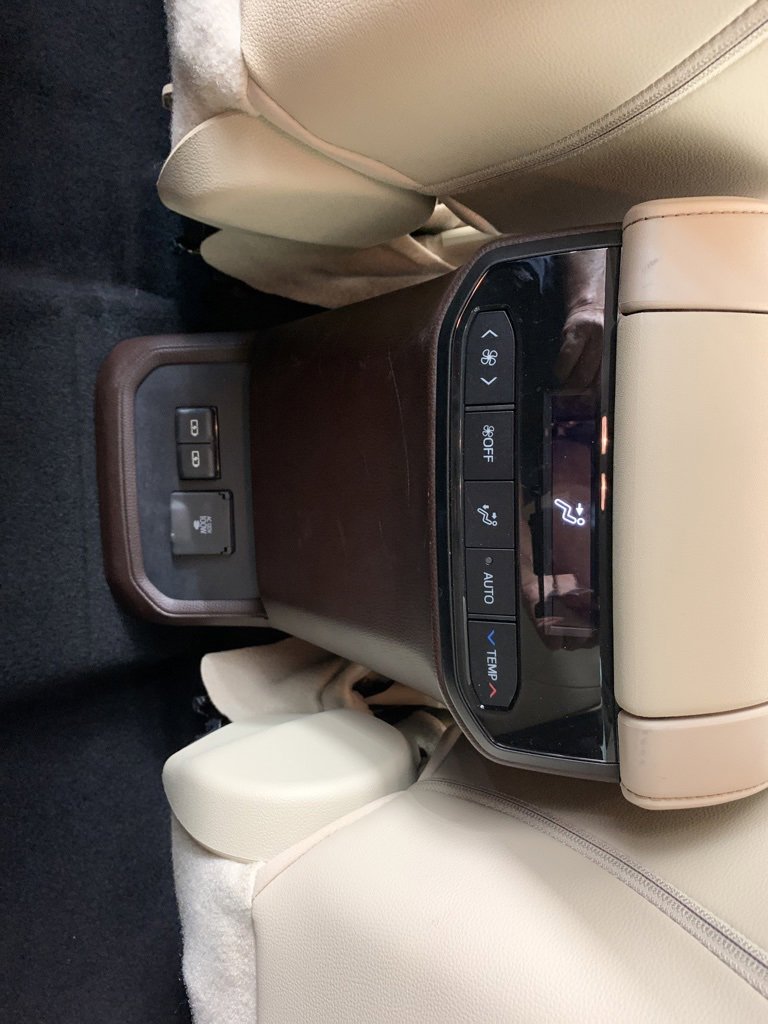 Used 2022 Toyota Highlander Limited image 38