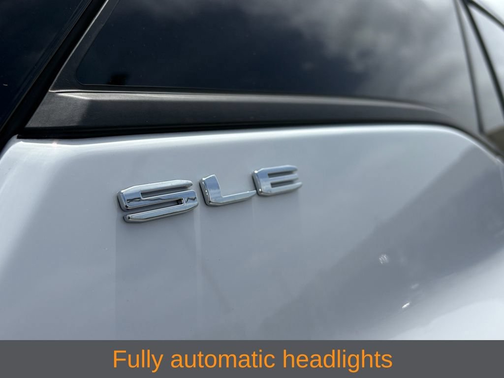 Used 2024 GMC Terrain SLE AWD/4WD image 10